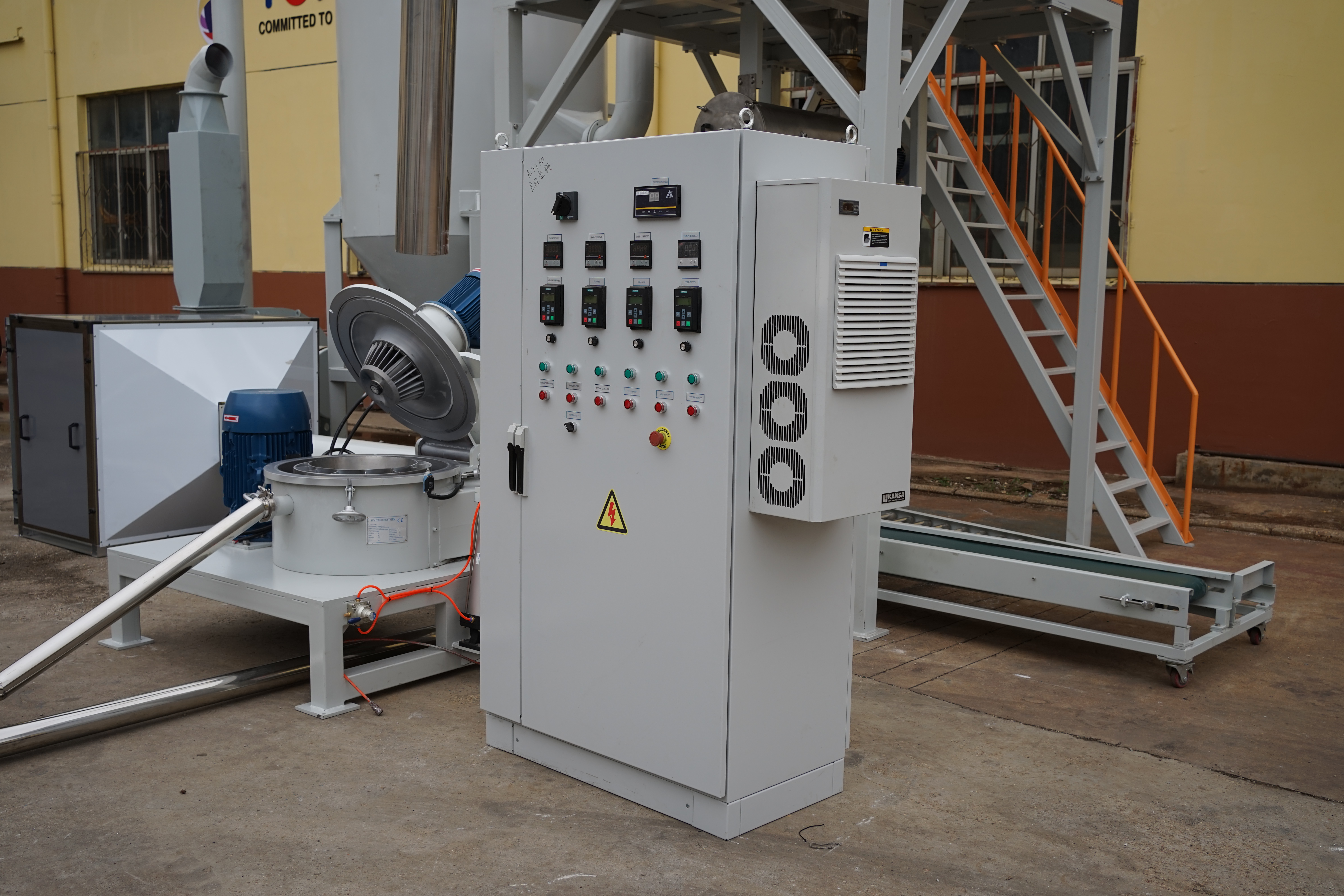 Peinture en poudre 600Kg Poudre électrostatique ACM MILL